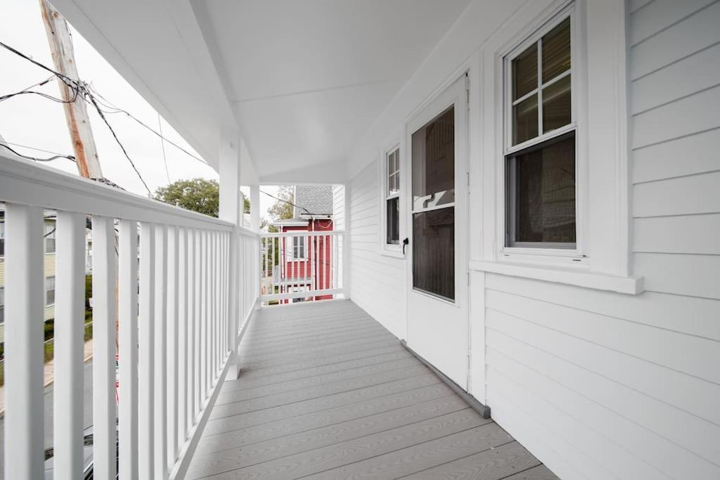 5Br 2Bh Bright & Spacious Apt In Brighton Βοστώνη Δωμάτιο φωτογραφία